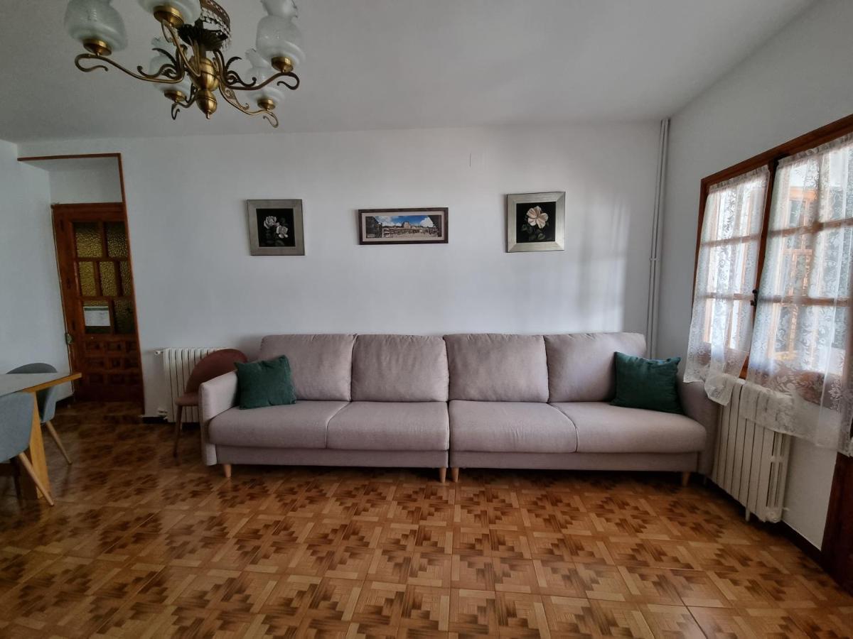 فيلا Casa La Plazuelilla تشينتشون المظهر الخارجي الصورة
